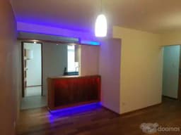 ALQUILER DE DEPARTAMENTO RECIÉN REMODELADO MÁS COCHERA - A ESTRENAR
