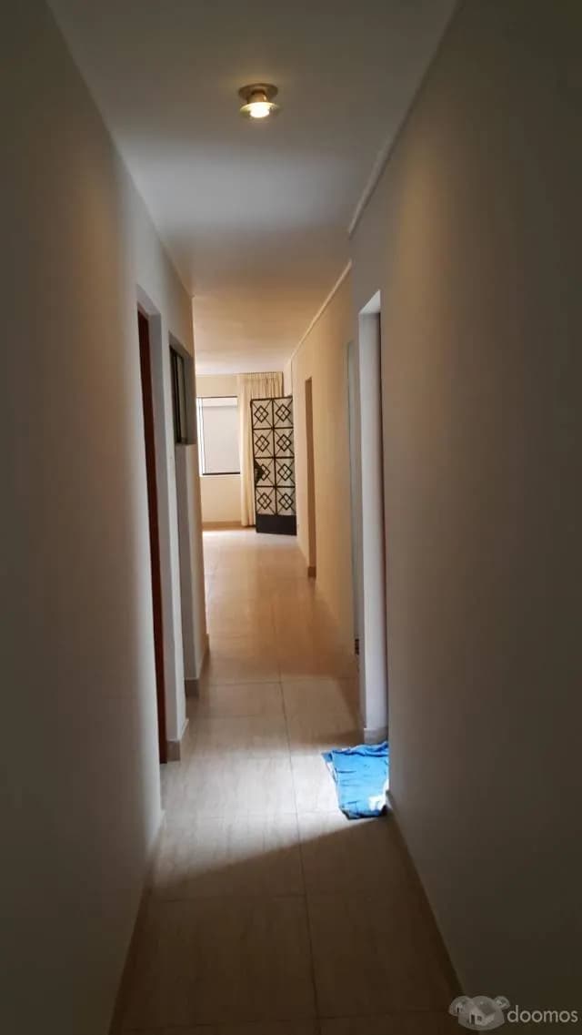 LINDA CASA REMODELADA EN URB. LOS LAURELES — foto 7