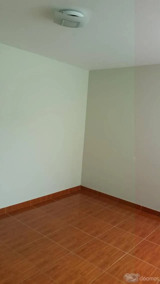 LINDA CASA REMODELADA EN URB. LOS LAURELES — foto 10