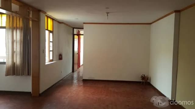 CASA DE 3 PISOS EN URB LOS CEDROS DE VILLA — foto 1