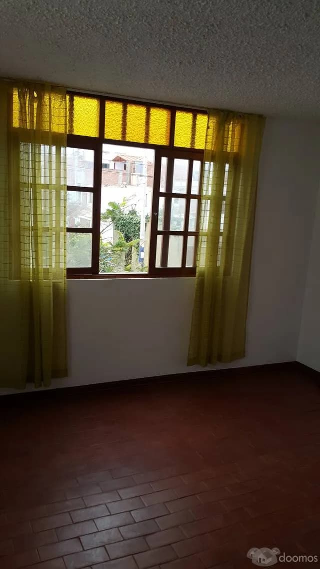 CASA DE 3 PISOS EN URB LOS CEDROS DE VILLA — foto 6