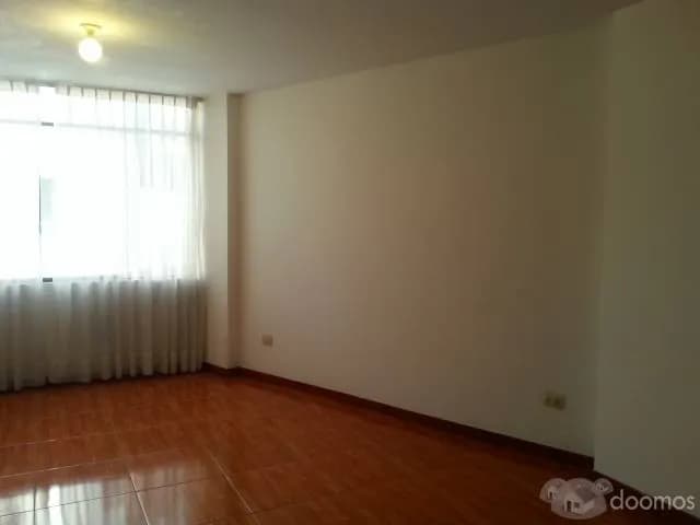 LINDO DEPARTAMENTO EN 2DO PISO URB LOS JARDINES DE SURCO — foto 2