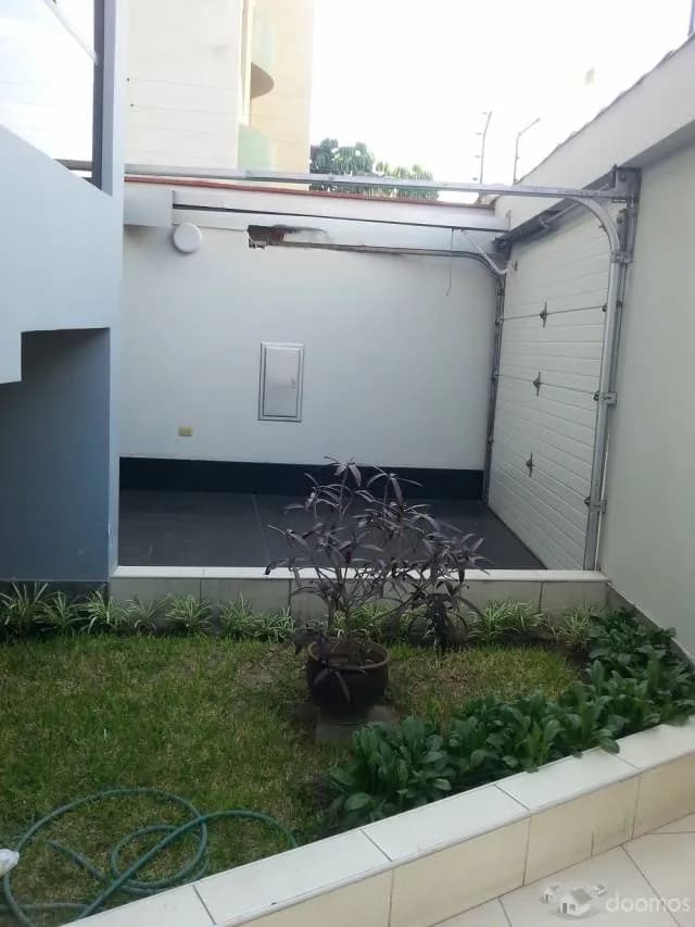 LINDO DEPARTAMENTO EN 2DO PISO URB LOS JARDINES DE SURCO — foto 11