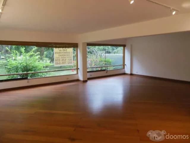 ALQUILER DE HERMOSO DUPLEX EN SAN ISIDRO $.1800 — foto 2