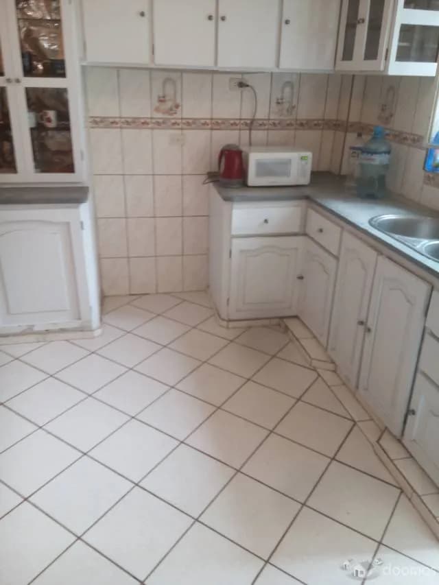 REMATO CASA DE 3 PISOS POR VIAJE — foto 3