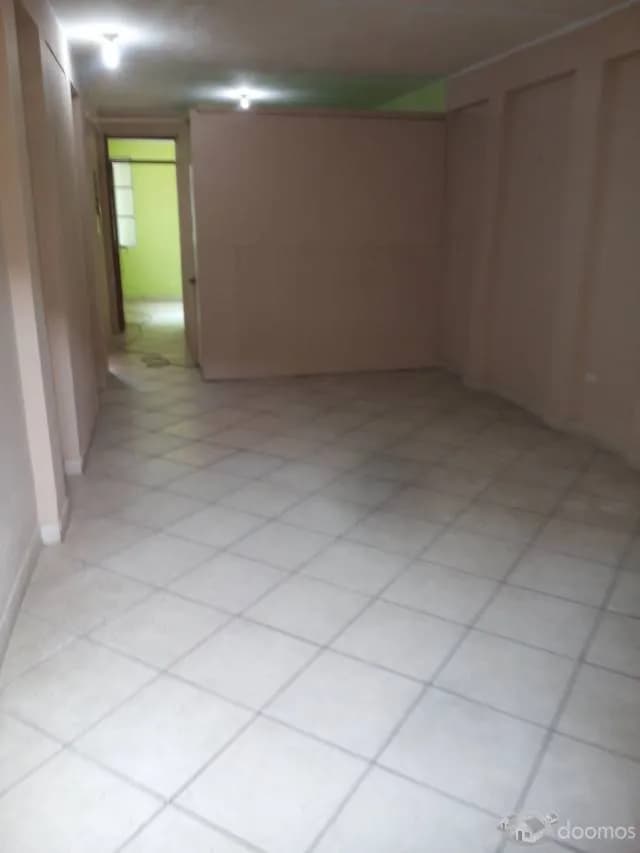 REMATO CASA DE 3 PISOS POR VIAJE — foto 8