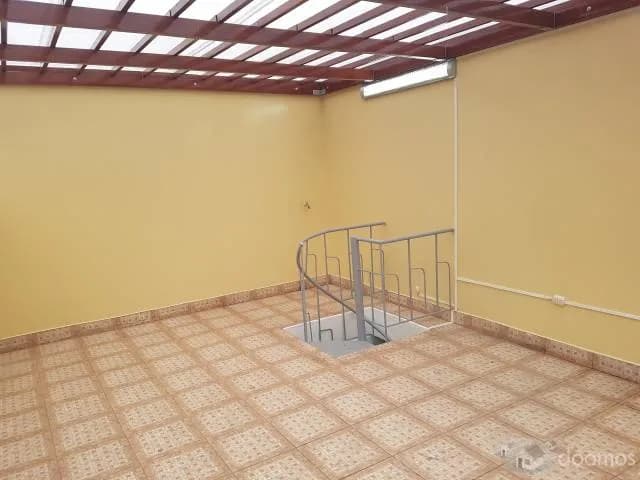 ALQUILER DE OFICINA COMERCIAL EN CENTRO FINANCIERO DE SAN ISIDRO — foto 8