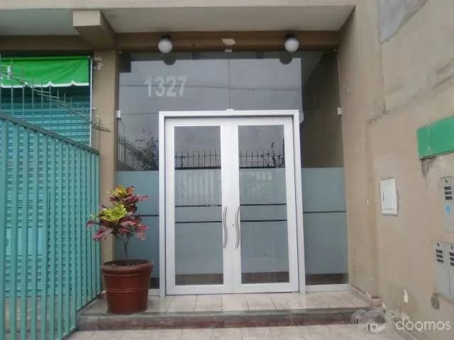 Venta por motivo de viaje — foto 1
