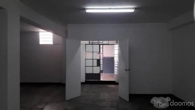 ALQUILO LOCAL COMERCIAL EN EL PARQUE INTERNACIONAL DE LA INDUSTRIA Y COMERCIO CALLAO — foto 4