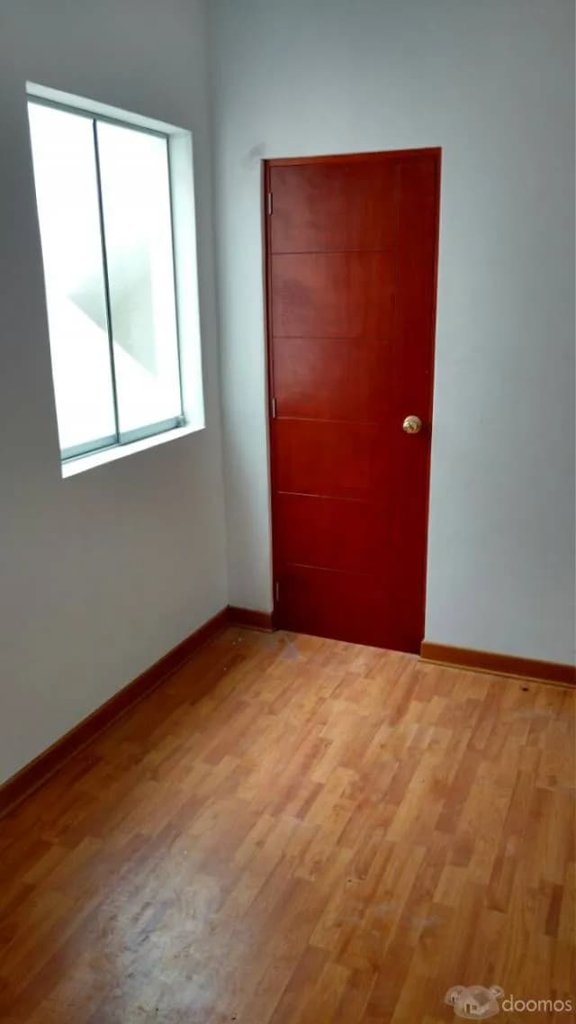 VENTA DE HERMOSA CASA DE ESTRENO EN MIRAFLORES — foto 5