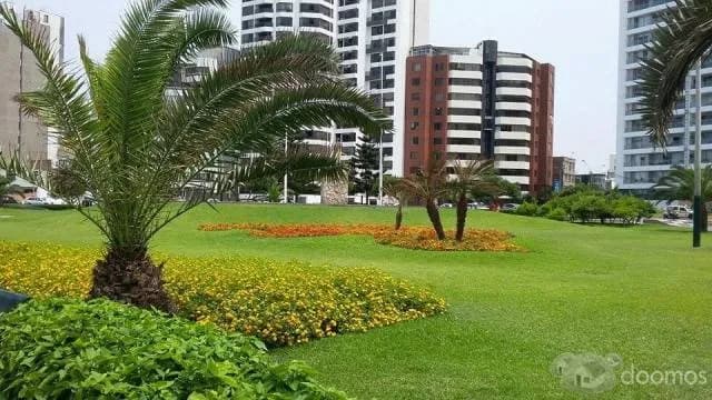 VENTA DE HERMOSA CASA DE ESTRENO EN MIRAFLORES — foto 8