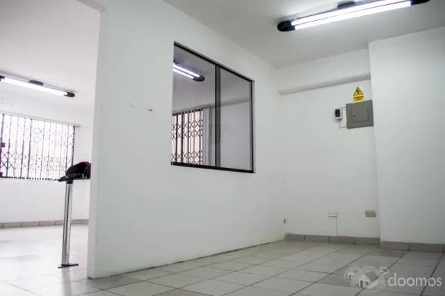 Oficina en zona céntrica - Miraflores - Espalda calle de las pizzas — foto 1