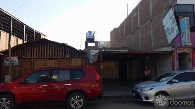 VENTA DE CASA COMO TERRENO - AV. SAN MARTIN - ICA — foto 2