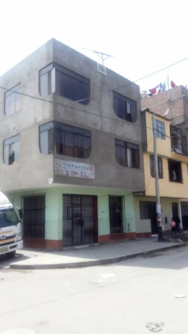 venta casa en Ate — foto 2