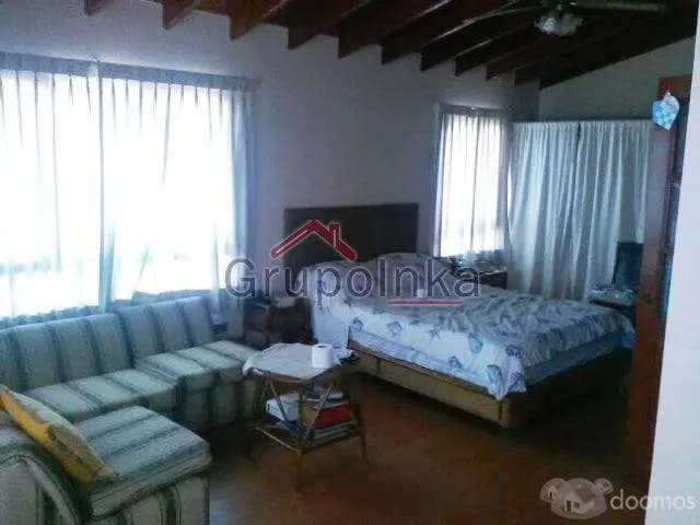 CASA TALLER EN ESQUINA CON CALLE LOS CANCHIS — foto 4