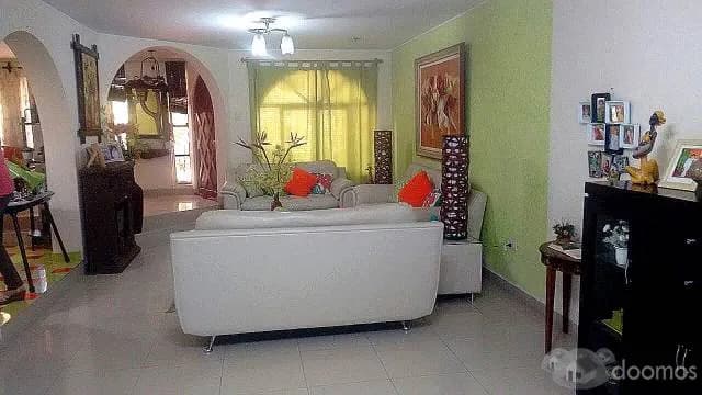 Casa Residencial en Urb. San Isidro - Ica — foto 1
