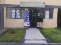 ALQUILO ESPACIOS EN LOCAL COMERCIAL