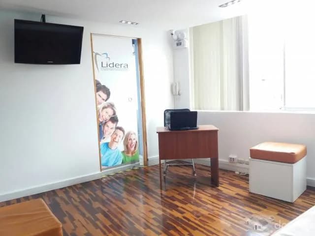 Se Alquila Oficina o Consultorio Médico — foto 5