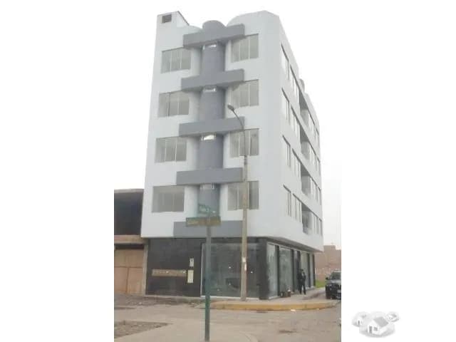 EDIFICIO EN REMATE EN CARABAYLLO A $295 — foto 1