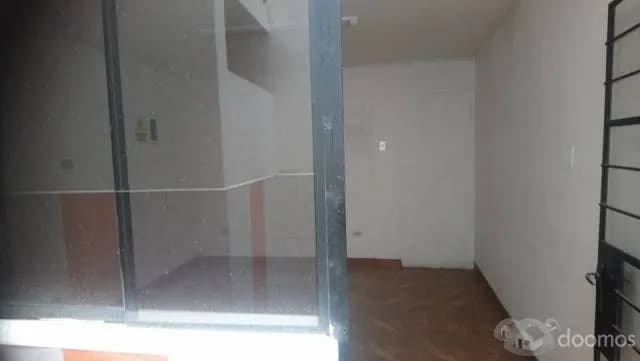 SE ALQUILA OFICINA LOS OLIVOS PRIMER PISO — foto 2
