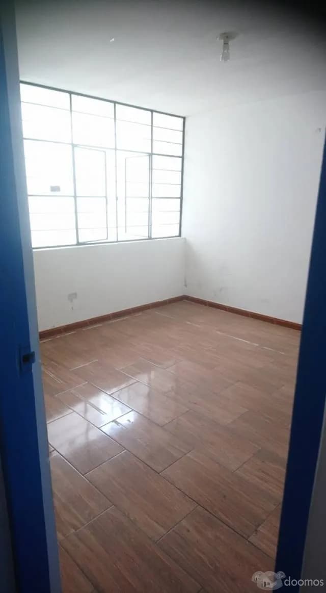 SE ALQUILA OFICINA LOS OLIVOS PRIMER PISO — foto 4