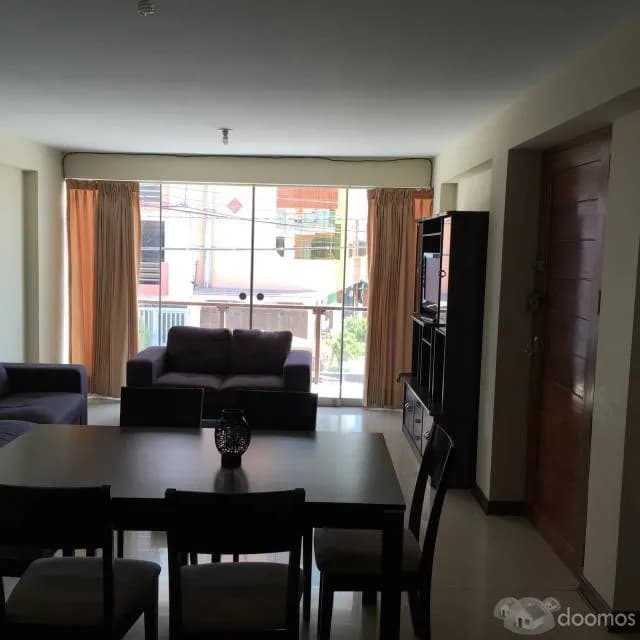 VENDO DEPARTAMENTO EN  MUY BUENA UBICACIÓN — foto 2