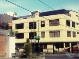 ALQUILER DE HABITACION INDEPENDIENTE EN MONTERRICO