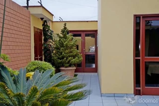 Venta Casa en esquina 260 m2 - Av. Ballestas Chorrillos — foto 2