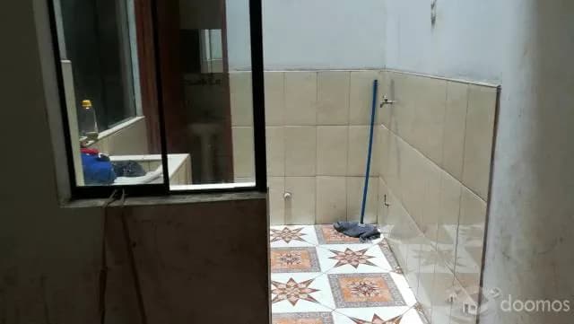 Casa 9 Dormitorios, Minidep/ Tienda (oportunidad De Negocio) — foto 1