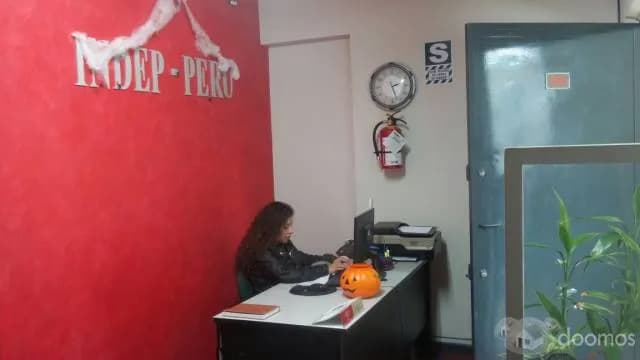 ALQUILER DE AULA — foto 4