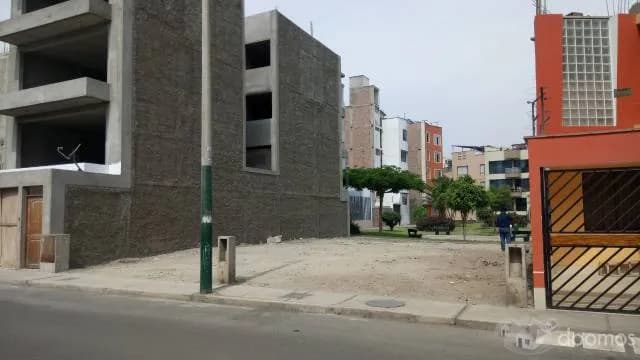 VENDO TERRENO EN EXCELENTE ZONA EN SURCO — foto 4