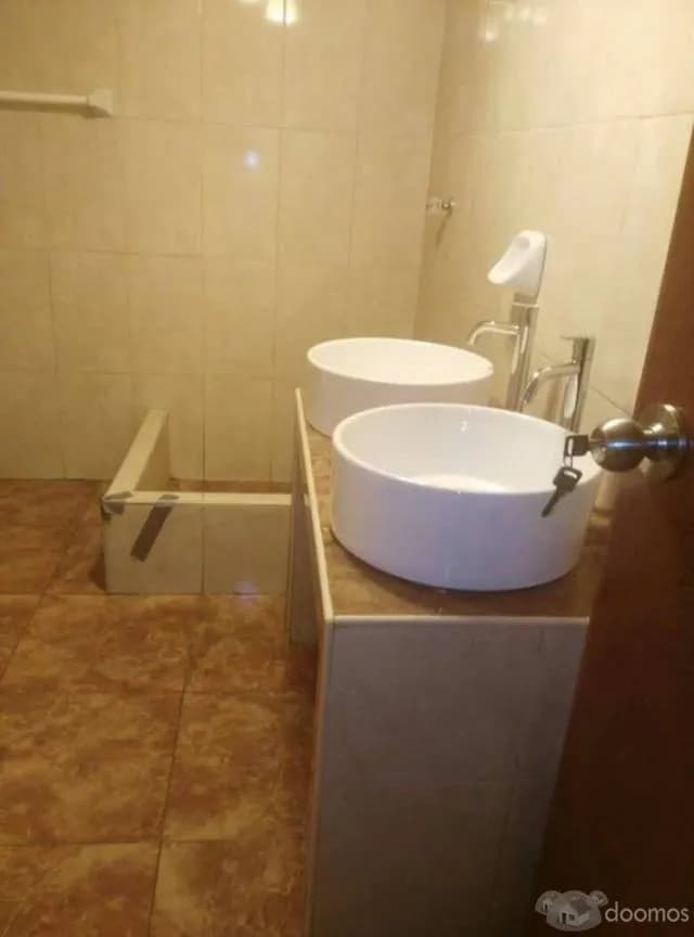 VENTA CASA CALLAO ( ESPALDA SEDAPAL) ALT. HOSPITAL CARRION — foto 5