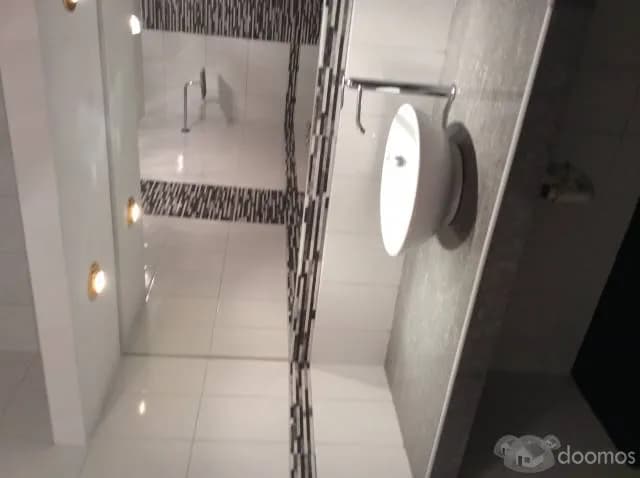 ALQUILO CASA DE TRES PISOS PARA OFICINAS O CONSULTORIOS — foto 8