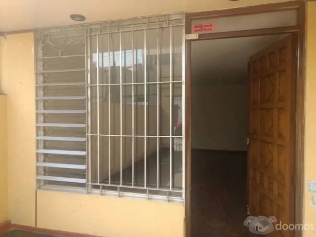 SE ALQUILA CASA-HABITACIÓN DE 160mts2 — foto 1