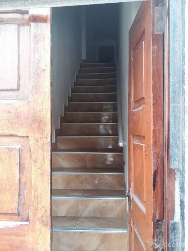 VENTA DE CASA Y LOCAL COMERCIAL, 4 PISOS URBANO — foto 5