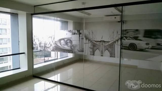 ALQUILER DE OFICINA EN CENTRO EMPRESARIAL EL BOSQUE, SAN ISIDRO — foto 4