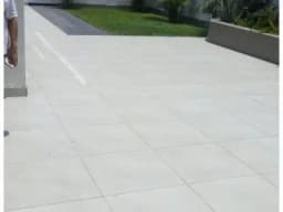 Alquilo casa con patio y jardin la molina
