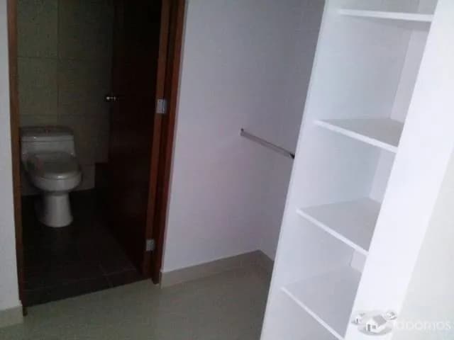 VENTA DE DEPARTAMENTO EN ZONA RESIDENCIAL - SURCO 115m2 — foto 3