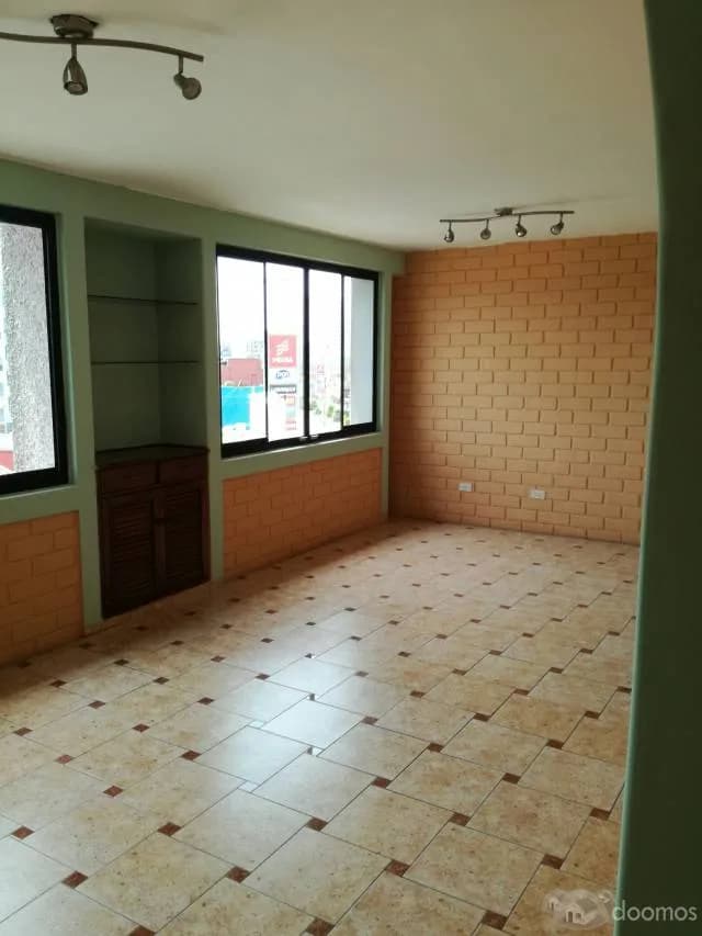 VENDO DEPARTAMENTO EN 4TO PISO EXCELENTE UBICACION — foto 7