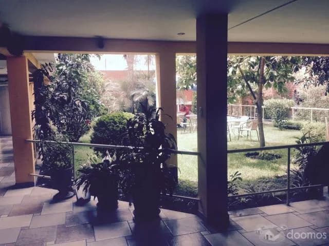 VENDO CASA COMO TERRENO SOL DE LA MOLINA — foto 1