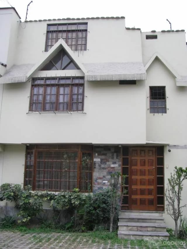 Vendo casa en condominio tres pisos — foto 1