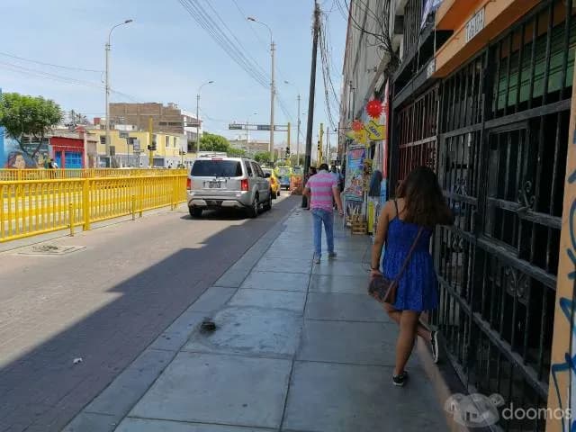 VENDO EXCELENTE LOCAL COMERCIAL — foto 4