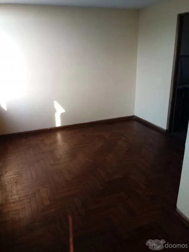 Vendo Duplex 4 y 5 piso con  posibilidad de uso de azotea — foto 2