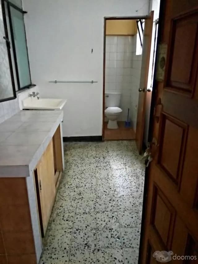 ALQUILO HABITACIÓN INDEPENDIENTE CON COCINA Y BAÑO — foto 2