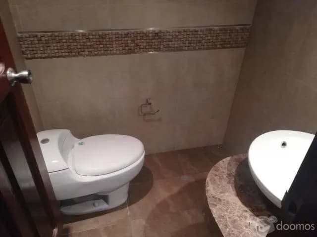 PRECIOSA CASA EN LA ENSENADA DE LA MOLINA, FRENTE A PARQUE — foto 1