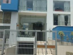 PRIMER PISO FRENTE A CAMPO DE MARTE - FLAT