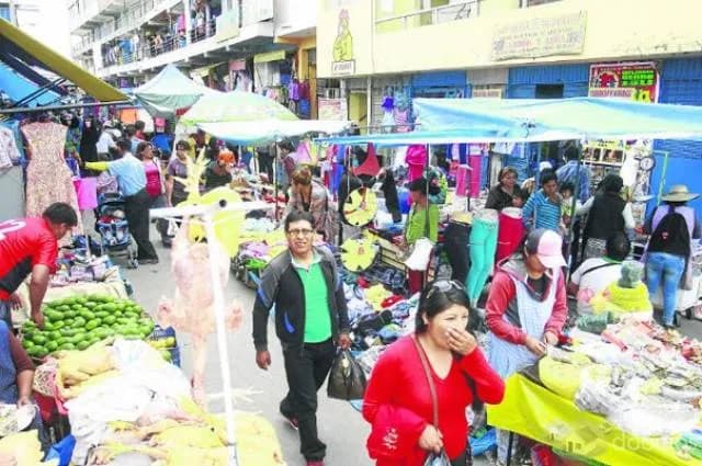 SE VENDE LOCAL COMERCIAL EN ANDRES AVELINO CASERES — foto 1