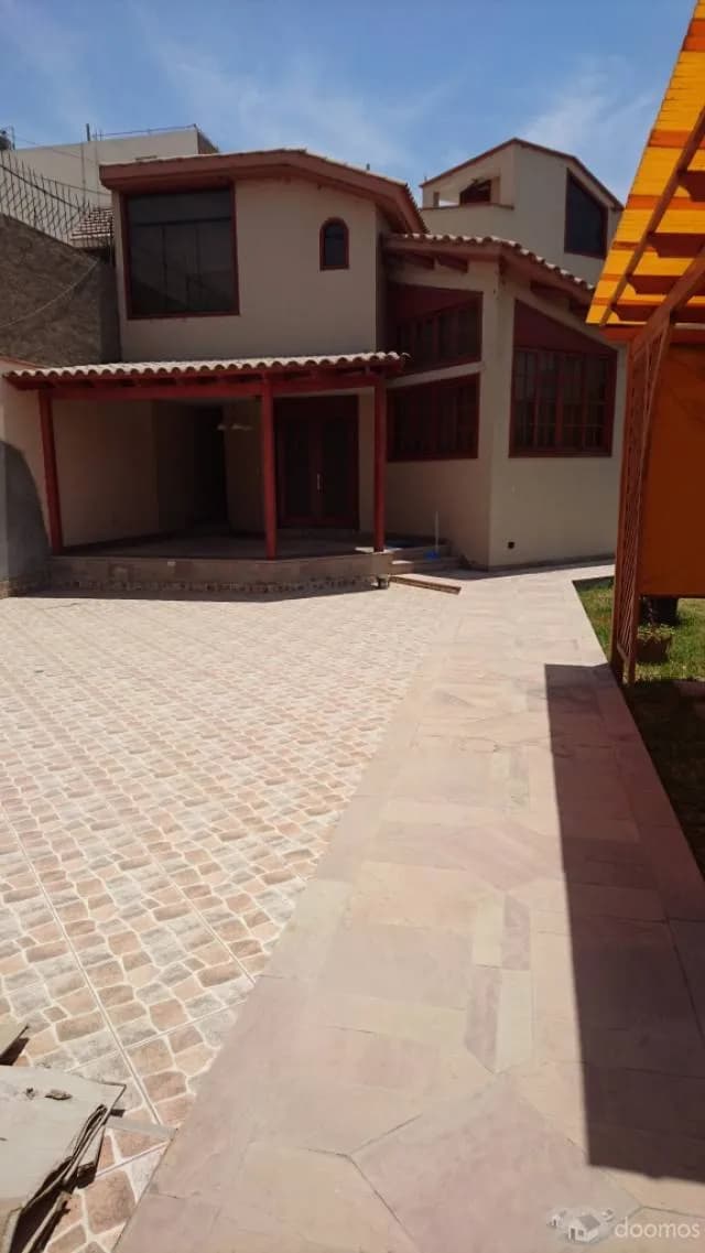 CASA EN VENTA (CIUDAD DE TACNA) — foto 1