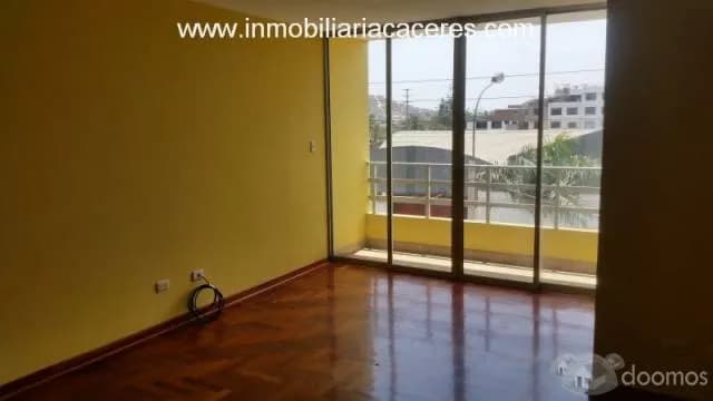 Vendo dpto en Chorrillos limite con Surco, 80m2, 3dorms, 3er piso, $75,000 — foto 7