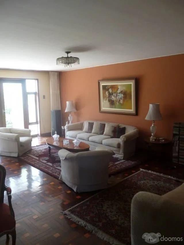 VENDO HERMOSA CASA FRENTE A PARQUE — foto 6